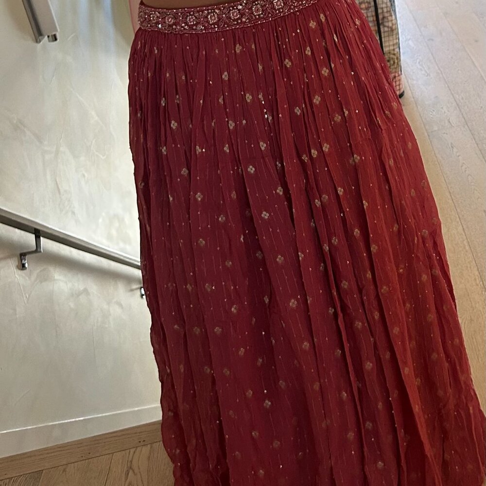 Indian Wedding Dress (Dark Pink): Lehenga Choli w Dupatta - Picture 2 of 7